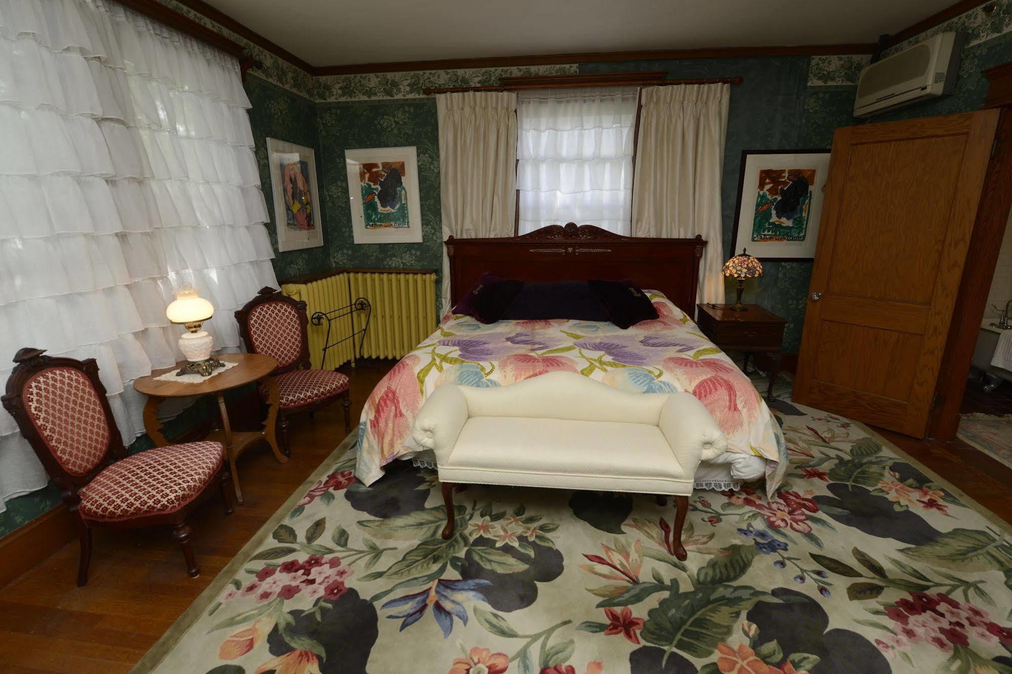 Munroe Inn Boutique Hotel Оберн Екстер'єр фото